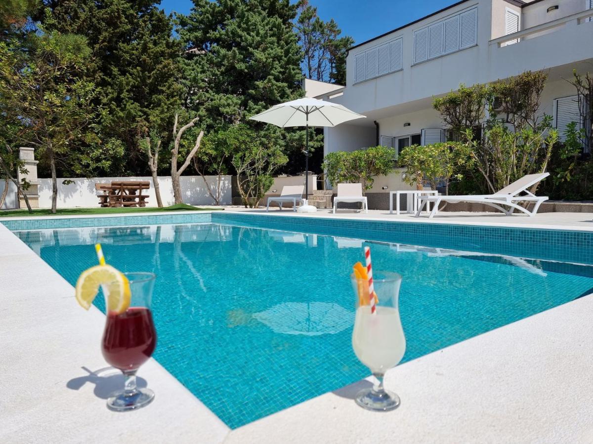 Villa Flamingo Deluxe Novalja Exterior photo