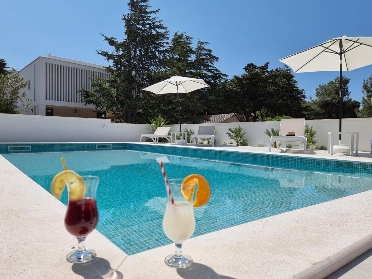 Villa Flamingo Deluxe Novalja Exterior photo